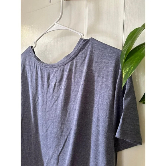 Old Navy active women’s size x-large t-shirt - Picture 6 of 6